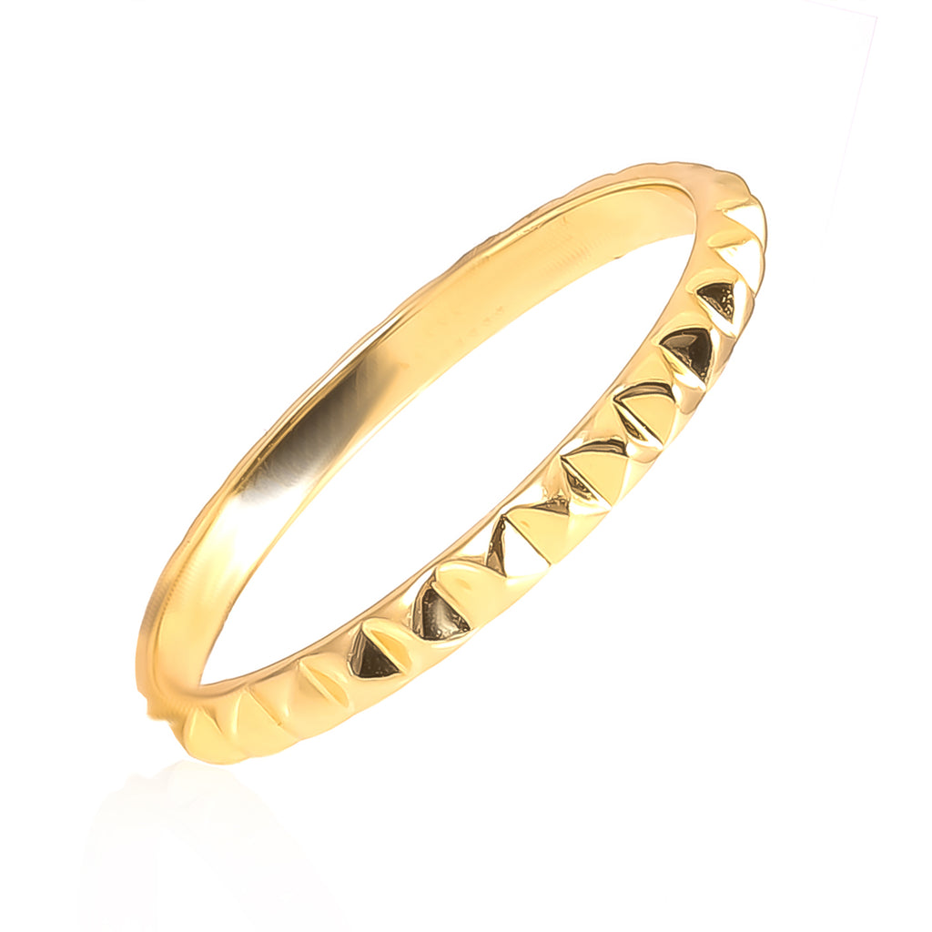 Pyramid Ring