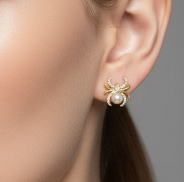 Spider Pearl Stud
