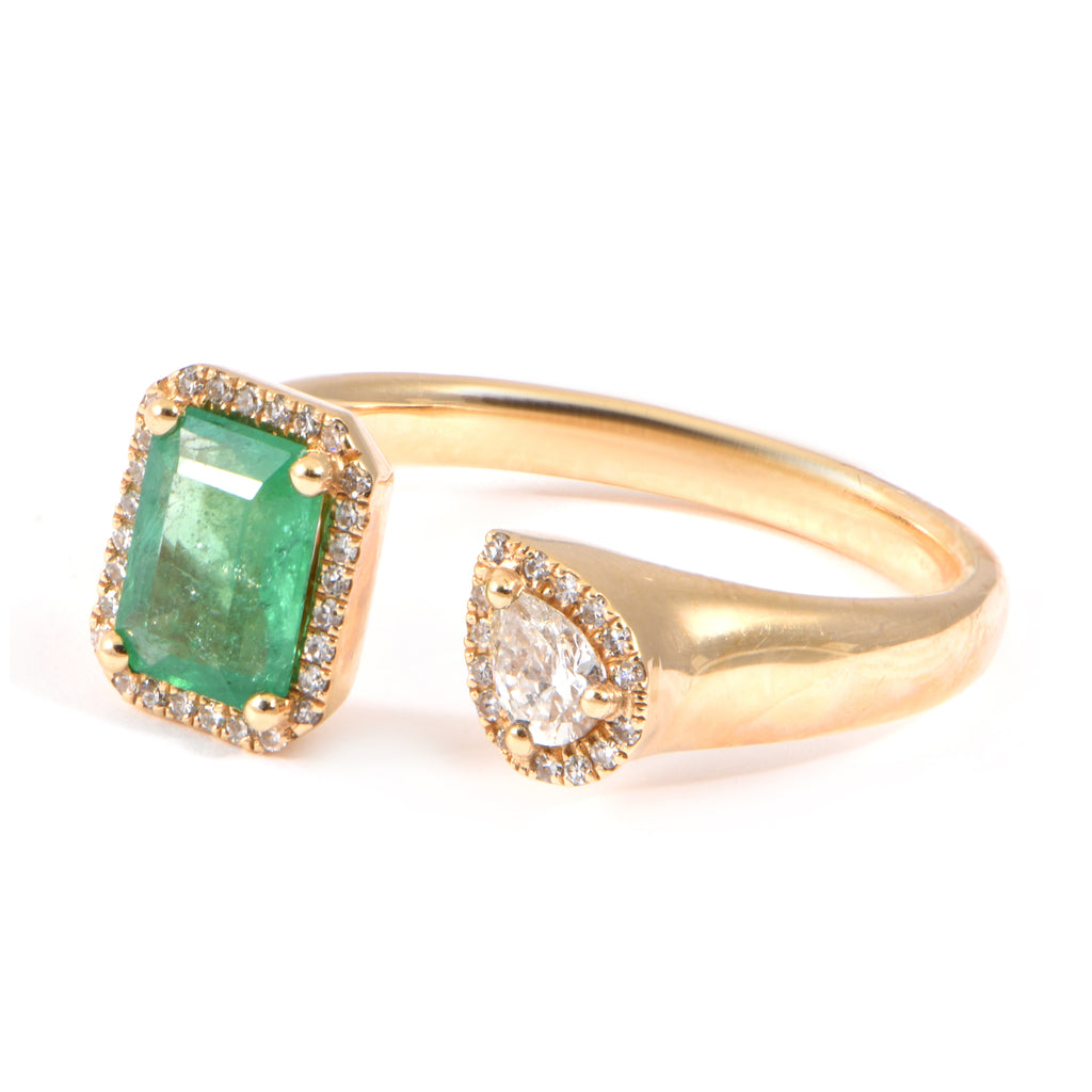 Emerald U Ring